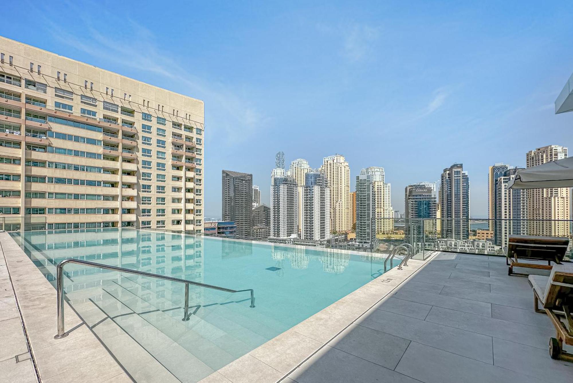 Апартаменты Modern 2br High Floor Haven In Vida Marina Дубай