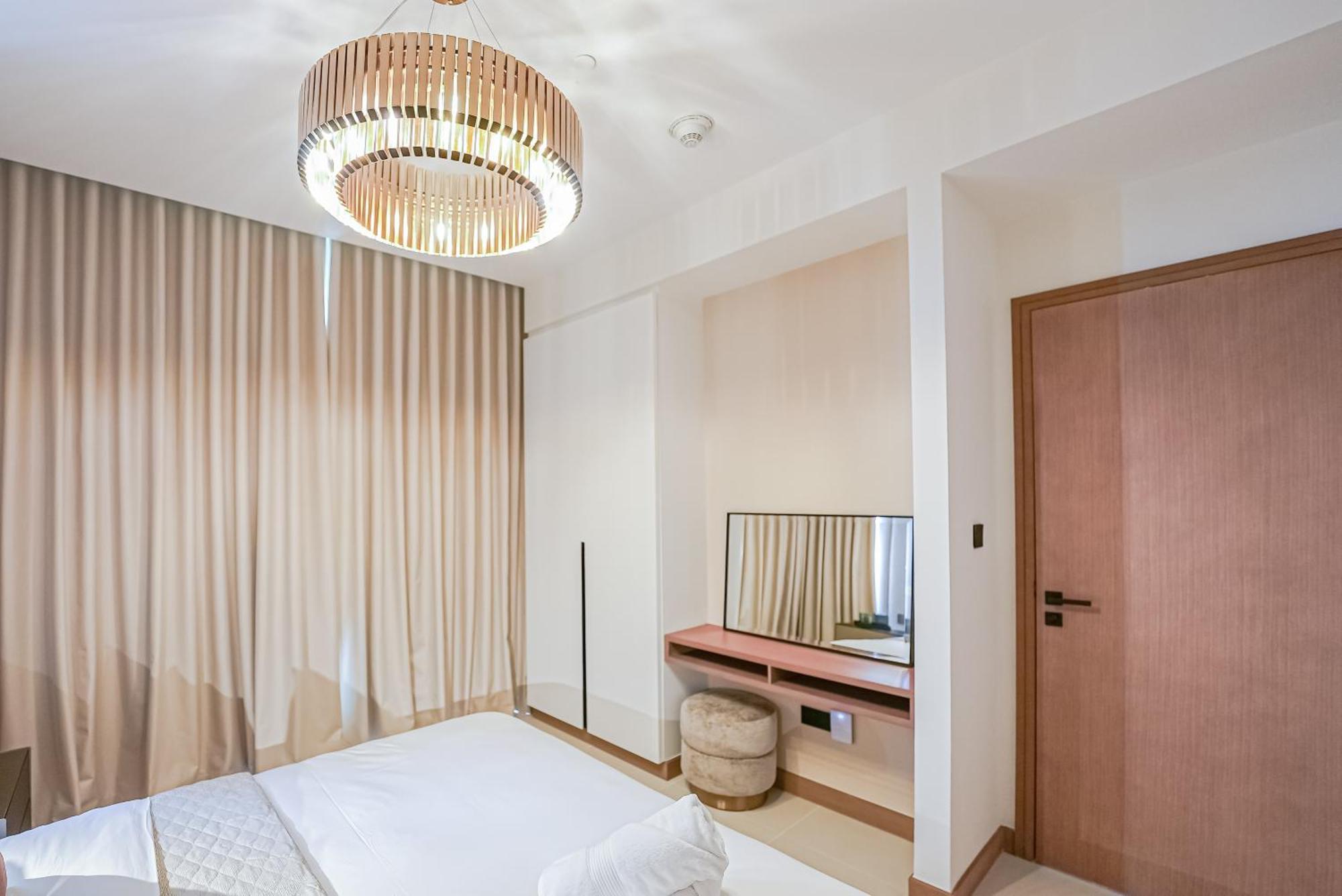 Apartamento Modern 2br High Floor Haven In Vida Marina *